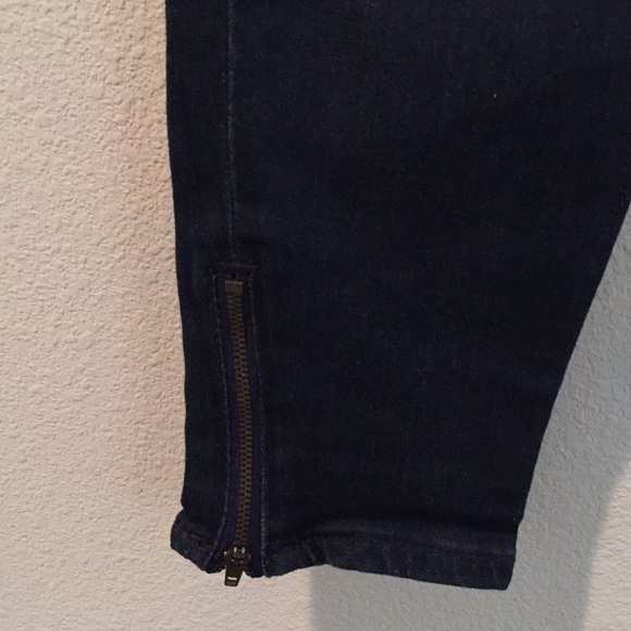 To small - Picture 2 of 4